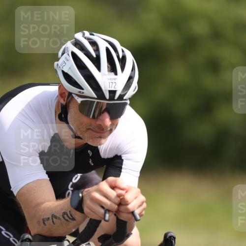 22.06.2025 - Viking Triathlon Yannick Fuchs http://msf.ph/oto/8103905 22.06.2025 11:27:26 Radfahren 57, 172, 258, 289, 359, 367, 420, 652 meine-sportfotos.de