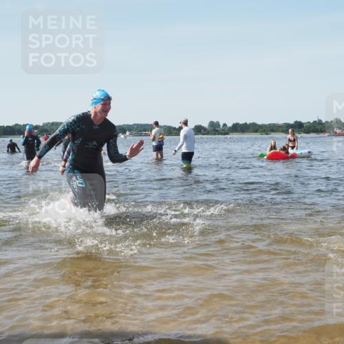 22.06.2025 - Viking Triathlon KatJ http://msf.ph/oto/8103927 22.06.2025 10:35:07 Schwimmen 139, 157, 296, 365, 475, 495, 548, 660 meine-sportfotos.de