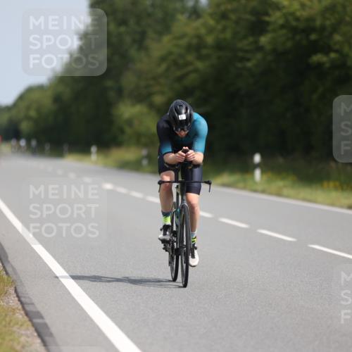 22.06.2025 - Viking Triathlon Yannick Fuchs http://msf.ph/oto/8103928 22.06.2025 11:27:28 Radfahren 57, 172, 258, 289, 359, 367, 420, 652 meine-sportfotos.de