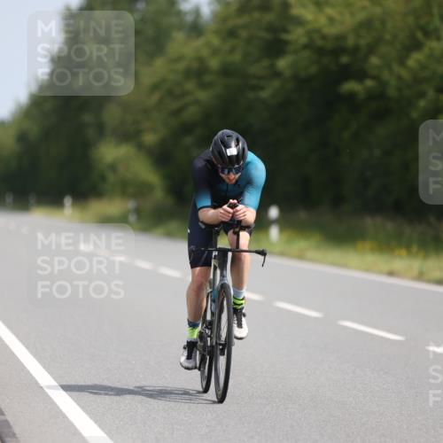 22.06.2025 - Viking Triathlon Yannick Fuchs http://msf.ph/oto/8103935 22.06.2025 11:27:29 Radfahren 57, 172, 258, 289, 359, 367, 420 meine-sportfotos.de