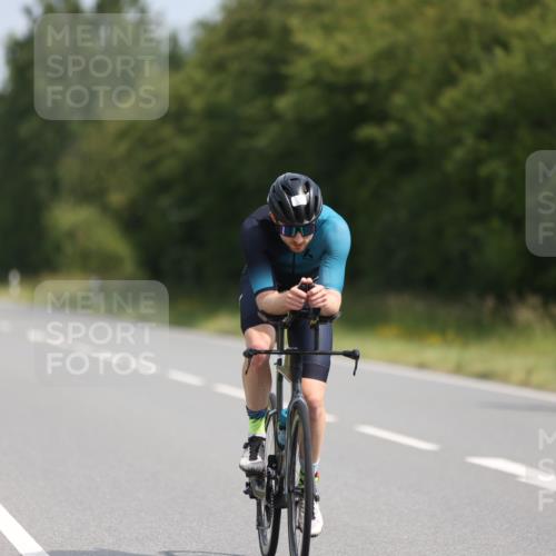 22.06.2025 - Viking Triathlon Yannick Fuchs http://msf.ph/oto/8103949 22.06.2025 11:27:29 Radfahren 57, 172, 258, 289, 359, 367, 420 meine-sportfotos.de