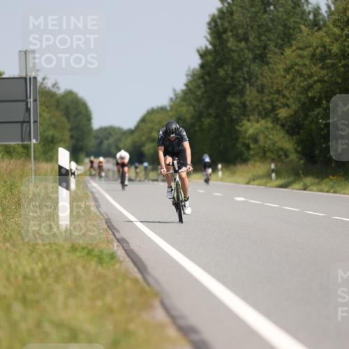 22.06.2025 - Viking Triathlon Yannick Fuchs http://msf.ph/oto/8103955 22.06.2025 12:07:19 Radfahren 3, 24, 200, 469 meine-sportfotos.de
