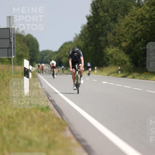 22.06.2025 - Viking Triathlon Yannick Fuchs http://msf.ph/oto/8103959 22.06.2025 12:07:19 Radfahren 3, 24, 200, 469 meine-sportfotos.de