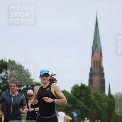 22.06.2025 - Viking Triathlon H.Heesch http://msf.ph/oto/8103960 22.06.2025 13:23:03 Laufen 200, 297, 384, 487 meine-sportfotos.de