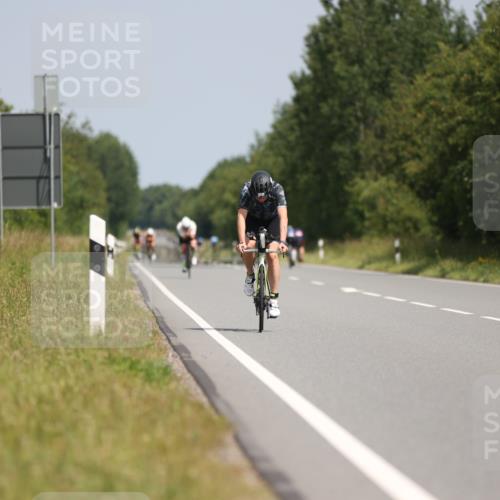 22.06.2025 - Viking Triathlon Yannick Fuchs http://msf.ph/oto/8103974 22.06.2025 12:07:20 Radfahren 3, 21, 200, 469 meine-sportfotos.de