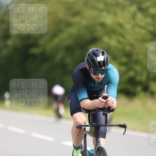 22.06.2025 - Viking Triathlon Yannick Fuchs http://msf.ph/oto/8103977 22.06.2025 11:27:29 Radfahren 57, 172, 258, 289, 359, 367, 420 meine-sportfotos.de