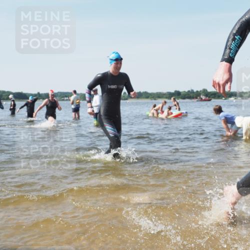22.06.2025 - Viking Triathlon KatJ http://msf.ph/oto/8103979 22.06.2025 10:35:09 Schwimmen 139, 157, 204, 296, 365, 475, 495, 548, 660 meine-sportfotos.de
