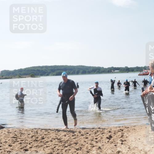 22.06.2025 - Viking Triathlon MichiJ http://msf.ph/oto/8104003 22.06.2025 10:47:07 Schwimmen 36, 51, 74, 378, 421 meine-sportfotos.de