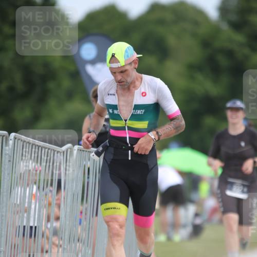 22.06.2025 - Viking Triathlon H.Heesch http://msf.ph/oto/8104006 22.06.2025 13:23:15 Laufen 289, 332 meine-sportfotos.de