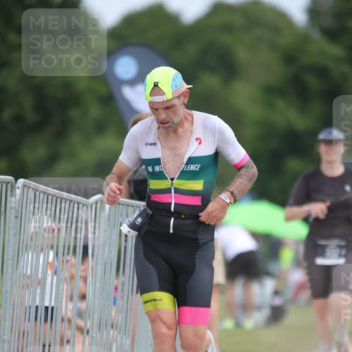 22.06.2025 - Viking Triathlon H.Heesch http://msf.ph/oto/8104007 22.06.2025 13:23:15 Laufen 289, 332 meine-sportfotos.de