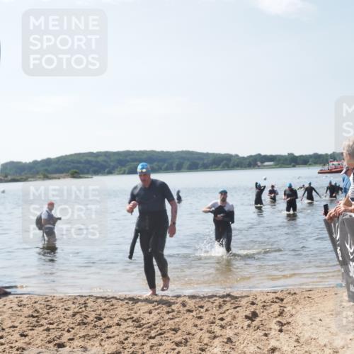 22.06.2025 - Viking Triathlon MichiJ http://msf.ph/oto/8104015 22.06.2025 10:47:07 Schwimmen 36, 51, 74, 378, 421 meine-sportfotos.de