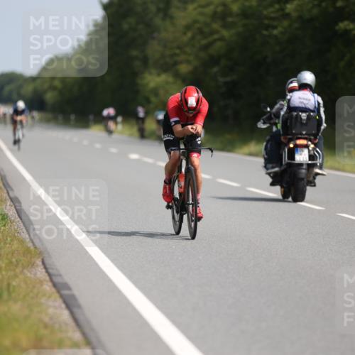 22.06.2025 - Viking Triathlon Yannick Fuchs http://msf.ph/oto/8104018 22.06.2025 11:27:39 Radfahren 235, 397 meine-sportfotos.de