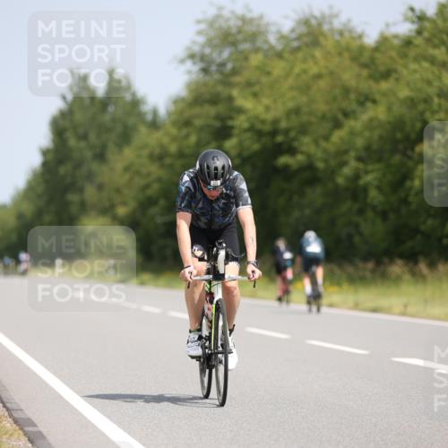 22.06.2025 - Viking Triathlon Yannick Fuchs http://msf.ph/oto/8104032 22.06.2025 12:07:22 Radfahren 3, 21, 200, 469 meine-sportfotos.de