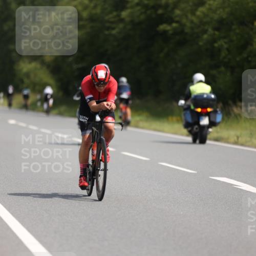 22.06.2025 - Viking Triathlon Yannick Fuchs http://msf.ph/oto/8104034 22.06.2025 11:27:40 Radfahren 235, 397 meine-sportfotos.de