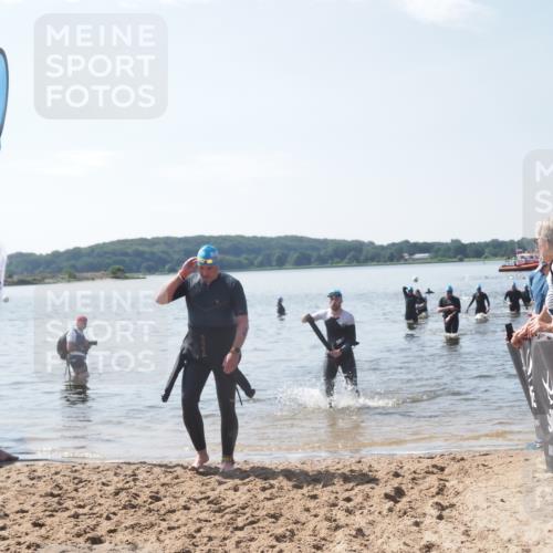 22.06.2025 - Viking Triathlon MichiJ http://msf.ph/oto/8104039 22.06.2025 10:47:08 Schwimmen 36, 51, 74, 378, 421 meine-sportfotos.de