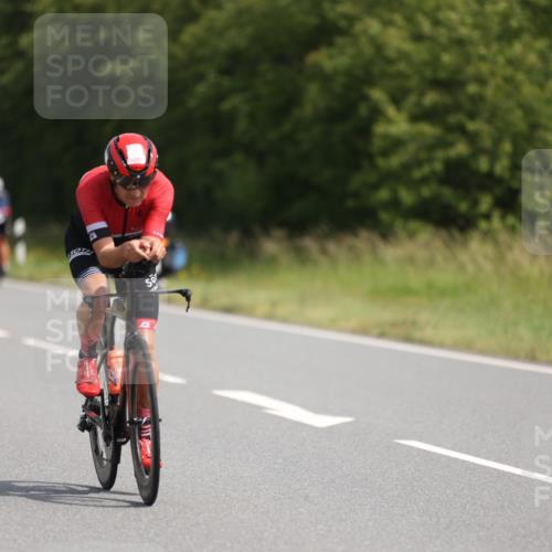 22.06.2025 - Viking Triathlon Yannick Fuchs http://msf.ph/oto/8104046 22.06.2025 11:27:40 Radfahren 235, 397 meine-sportfotos.de