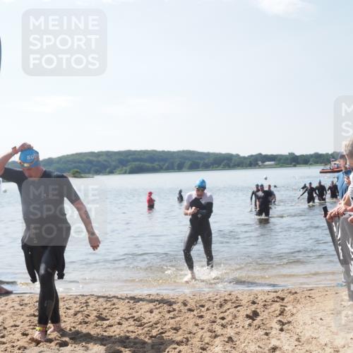 22.06.2025 - Viking Triathlon MichiJ http://msf.ph/oto/8104050 22.06.2025 10:47:09 Schwimmen 36, 51, 74, 378, 421 meine-sportfotos.de