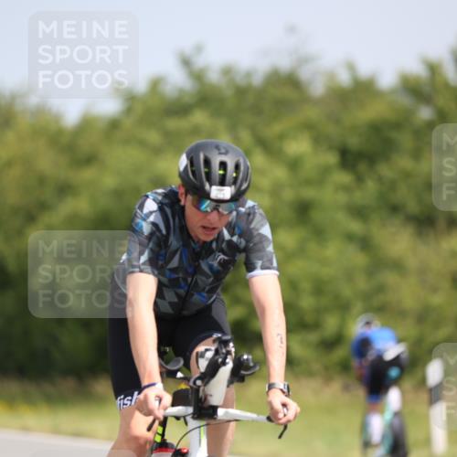 22.06.2025 - Viking Triathlon Yannick Fuchs http://msf.ph/oto/8104063 22.06.2025 12:07:23 Radfahren 3, 21, 469 meine-sportfotos.de