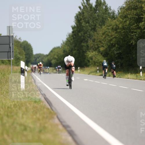 22.06.2025 - Viking Triathlon Yannick Fuchs http://msf.ph/oto/8104093 22.06.2025 12:07:26 Radfahren 21, 469 meine-sportfotos.de