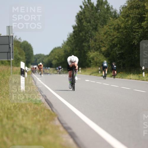 22.06.2025 - Viking Triathlon Yannick Fuchs http://msf.ph/oto/8104097 22.06.2025 12:07:26 Radfahren 21, 469 meine-sportfotos.de