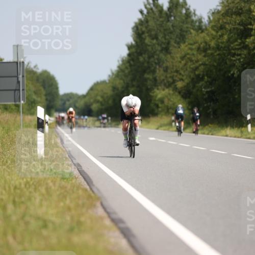 22.06.2025 - Viking Triathlon Yannick Fuchs http://msf.ph/oto/8104102 22.06.2025 12:07:26 Radfahren 21, 469 meine-sportfotos.de