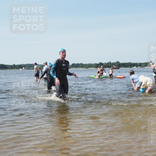 22.06.2025 - Viking Triathlon KatJ http://msf.ph/oto/8104111 22.06.2025 10:35:15 Schwimmen 139, 157, 204, 296, 365, 508, 632, 660 meine-sportfotos.de