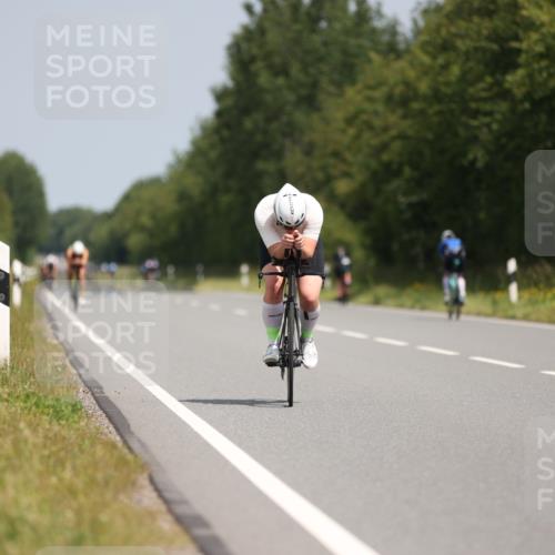 22.06.2025 - Viking Triathlon Yannick Fuchs http://msf.ph/oto/8104131 22.06.2025 12:07:28 Radfahren 21, 382, 469 meine-sportfotos.de