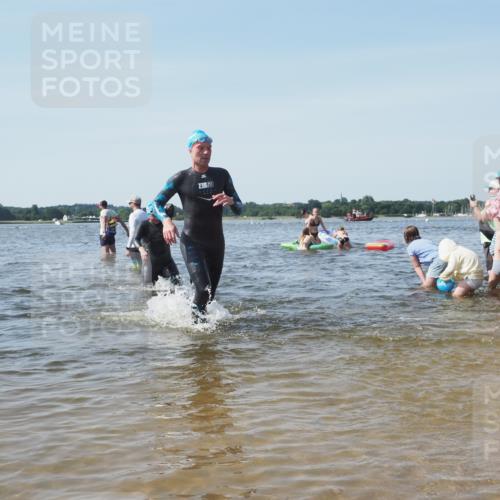 22.06.2025 - Viking Triathlon KatJ http://msf.ph/oto/8104137 22.06.2025 10:35:15 Schwimmen 139, 157, 204, 296, 365, 508, 632, 660 meine-sportfotos.de