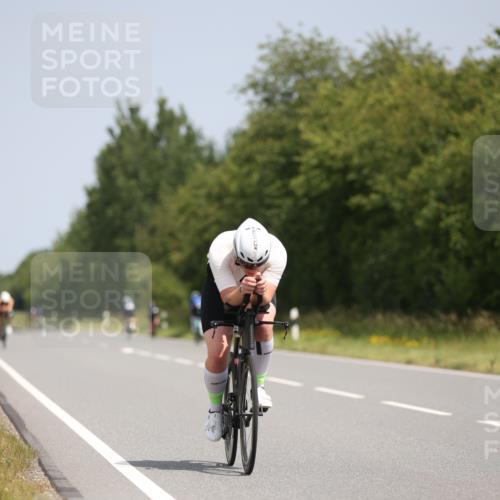 22.06.2025 - Viking Triathlon Yannick Fuchs http://msf.ph/oto/8104161 22.06.2025 12:07:29 Radfahren 21, 382 meine-sportfotos.de