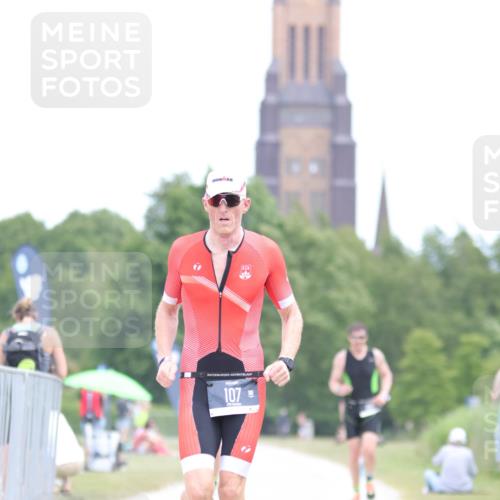 22.06.2025 - Viking Triathlon H.Heesch http://msf.ph/oto/8104176 22.06.2025 13:23:48 Laufen 107, 394 meine-sportfotos.de