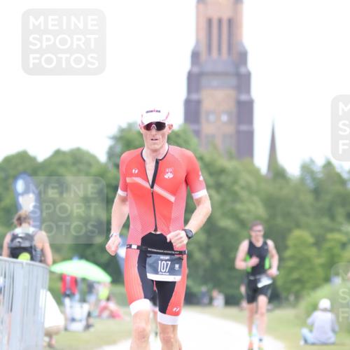 22.06.2025 - Viking Triathlon H.Heesch http://msf.ph/oto/8104179 22.06.2025 13:23:48 Laufen 107, 394 meine-sportfotos.de