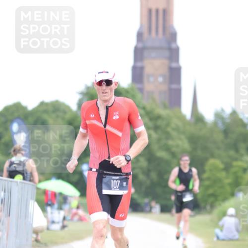 22.06.2025 - Viking Triathlon H.Heesch http://msf.ph/oto/8104184 22.06.2025 13:23:48 Laufen 107, 394 meine-sportfotos.de