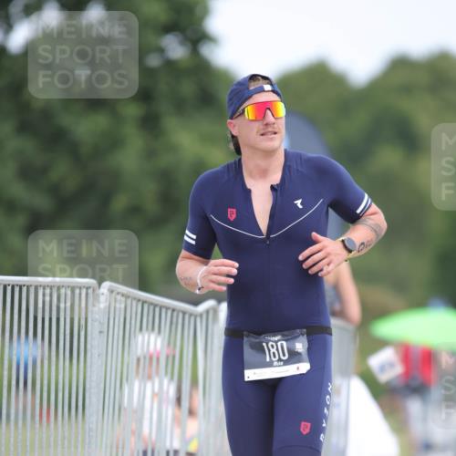 22.06.2025 - Viking Triathlon H.Heesch http://msf.ph/oto/8104195 22.06.2025 13:23:59 Laufen 85, 180, 313, 366 meine-sportfotos.de