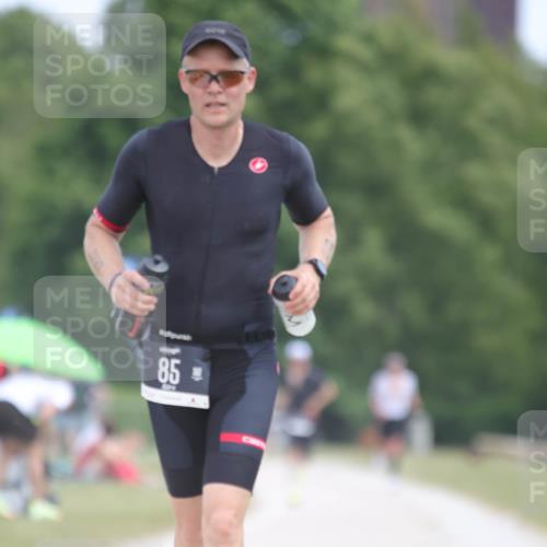 22.06.2025 - Viking Triathlon H.Heesch http://msf.ph/oto/8104219 22.06.2025 13:24:01 Laufen 85, 180, 313, 366 meine-sportfotos.de