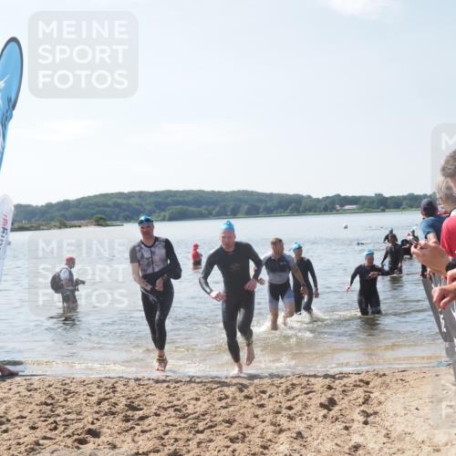 22.06.2025 - Viking Triathlon MichiJ http://msf.ph/oto/8104221 22.06.2025 10:47:26 Schwimmen 23, 74, 76, 267, 421, 547 meine-sportfotos.de
