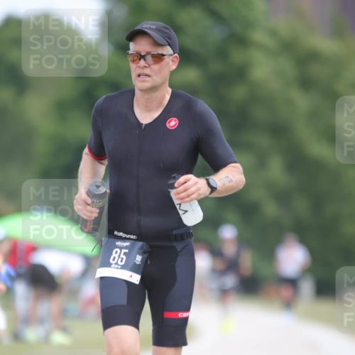 22.06.2025 - Viking Triathlon H.Heesch http://msf.ph/oto/8104229 22.06.2025 13:24:02 Laufen 85, 180, 313 meine-sportfotos.de
