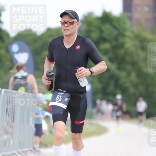 22.06.2025 - Viking Triathlon H.Heesch http://msf.ph/oto/8104239 22.06.2025 13:24:02 Laufen 85, 180, 313 meine-sportfotos.de