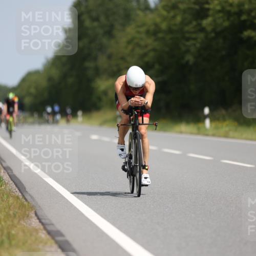 22.06.2025 - Viking Triathlon Yannick Fuchs http://msf.ph/oto/8104244 22.06.2025 12:07:36 Radfahren 11, 33, 179, 382, 420 meine-sportfotos.de