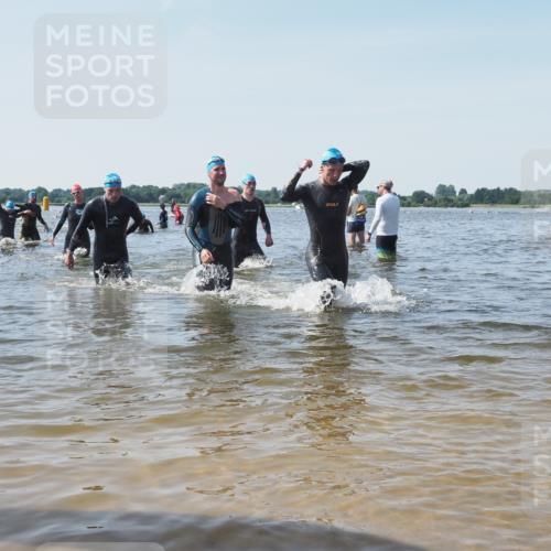 22.06.2025 - Viking Triathlon KatJ http://msf.ph/oto/8104258 22.06.2025 10:35:22 Schwimmen 107, 139, 204, 296, 320, 365, 395, 482, 508, 632 meine-sportfotos.de