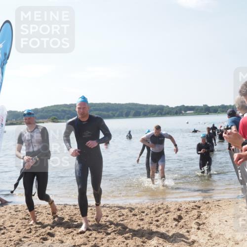22.06.2025 - Viking Triathlon MichiJ http://msf.ph/oto/8104264 22.06.2025 10:47:27 Schwimmen 23, 74, 76, 183, 267, 421, 547 meine-sportfotos.de