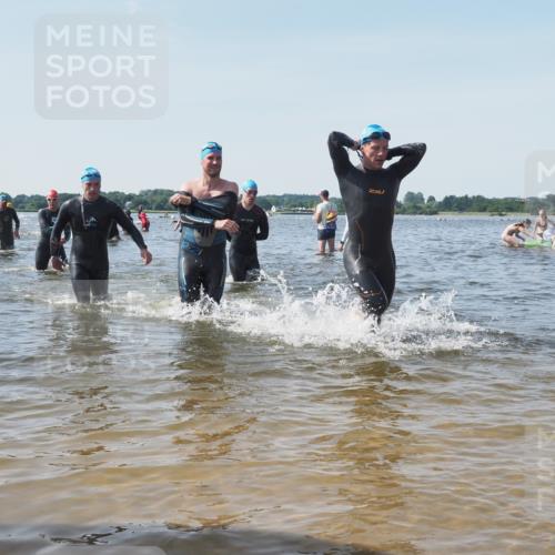 22.06.2025 - Viking Triathlon KatJ http://msf.ph/oto/8104268 22.06.2025 10:35:23 Schwimmen 107, 127, 204, 296, 320, 365, 395, 482, 508, 632 meine-sportfotos.de