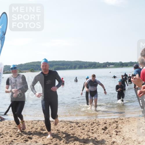 22.06.2025 - Viking Triathlon MichiJ http://msf.ph/oto/8104272 22.06.2025 10:47:27 Schwimmen 23, 74, 76, 183, 267, 421, 547 meine-sportfotos.de