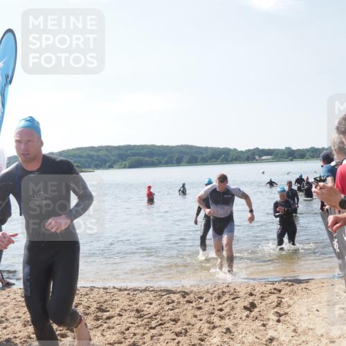 22.06.2025 - Viking Triathlon MichiJ http://msf.ph/oto/8104296 22.06.2025 10:47:28 Schwimmen 23, 74, 76, 183, 267, 421, 547, 606 meine-sportfotos.de