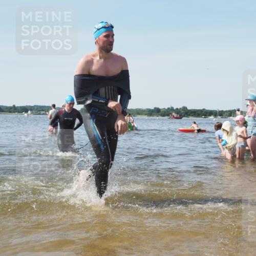 22.06.2025 - Viking Triathlon KatJ http://msf.ph/oto/8104301 22.06.2025 10:35:24 Schwimmen 107, 127, 204, 296, 320, 365, 395, 482, 508, 632 meine-sportfotos.de