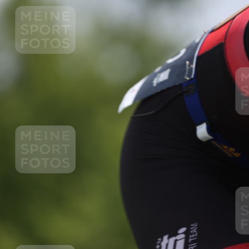 22.06.2025 - Viking Triathlon Yannick Fuchs http://msf.ph/oto/8104305 22.06.2025 12:07:38 Radfahren 11, 33, 97, 179, 382, 420, 556 meine-sportfotos.de
