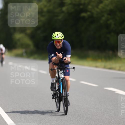 22.06.2025 - Viking Triathlon Yannick Fuchs http://msf.ph/oto/8104317 22.06.2025 11:28:00 Radfahren 86, 180, 454, 513, 639 meine-sportfotos.de