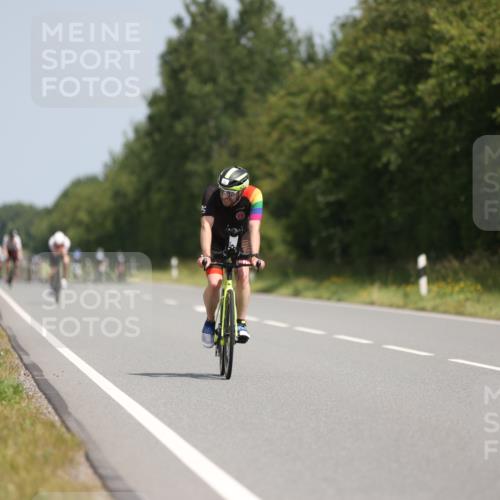22.06.2025 - Viking Triathlon Yannick Fuchs http://msf.ph/oto/8104318 22.06.2025 12:07:41 Radfahren 11, 33, 97, 179, 382, 420, 556 meine-sportfotos.de