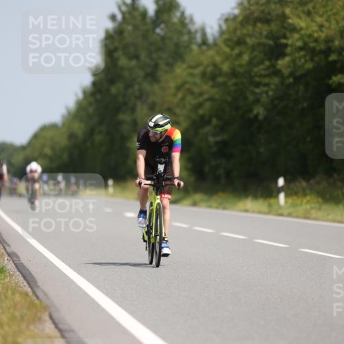 22.06.2025 - Viking Triathlon Yannick Fuchs http://msf.ph/oto/8104322 22.06.2025 12:07:41 Radfahren 11, 33, 97, 179, 382, 420, 556 meine-sportfotos.de