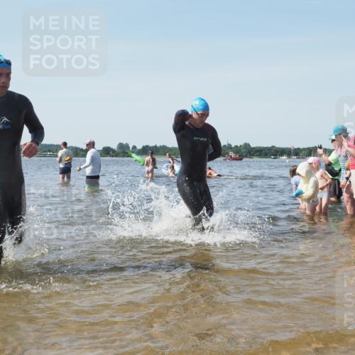22.06.2025 - Viking Triathlon KatJ http://msf.ph/oto/8104325 22.06.2025 10:35:26 Schwimmen 107, 127, 134, 204, 296, 320, 365, 395, 415, 482, 508, 602, 632 meine-sportfotos.de