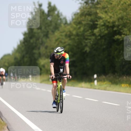 22.06.2025 - Viking Triathlon Yannick Fuchs http://msf.ph/oto/8104331 22.06.2025 12:07:41 Radfahren 11, 33, 97, 179, 382, 420, 556 meine-sportfotos.de